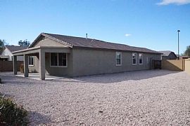 4 Bedroom, 2 Bathroom Home in The Fantastic Canyon Trails Commu in Goodyear, AZ (Photo 6 of 6)