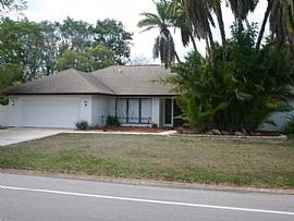Single Family Home For Rent  in Fort Myers, FL