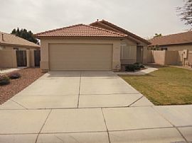 Single Family Home in Peoria, AZ