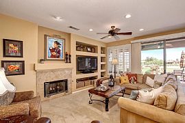 2 Bd   2 Ba Home in Surprise, AZ (Photo 2 of 2)