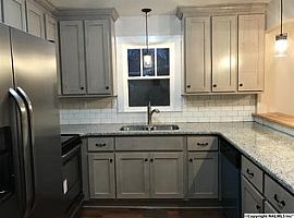 1013 Mccullough Ave Ne, Huntsville, Al 35801 in Huntsville, AL (Photo 11 of 12)