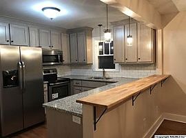 1013 Mccullough Ave Ne, Huntsville, Al 35801 in Huntsville, AL (Photo 12 of 12)