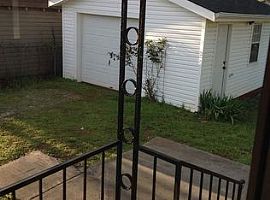 1013 Mccullough Ave Ne, Huntsville, Al 35801 in Huntsville, AL (Photo 8 of 12)