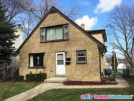 1432 S 85th St, West Allis, Wi 53214 in West Allis, WI