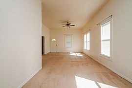 Wonder Full Home in Lakeland, FL (Photo 3 of 6)