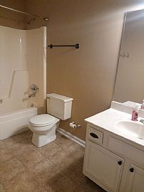  a Single Family Home That Contains 1,248 Sq Ft  in Georgetown, KY (Photo 6 of 9)