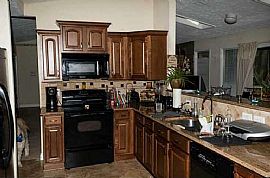 2034 S Cove Trl in Marietta, GA (Photo 8 of 12)