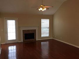 Wonder Full Home in Savannah, GA (Photo 3 of 7)