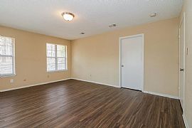 Wonder Full Home in Weatherford, TX (Photo 4 of 10)