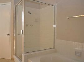 Home Is in Immaculate Condition in Charleston, SC (Photo 6 of 11)