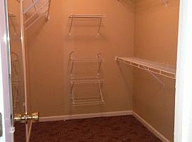 Home Is in Immaculate Condition in Charleston, SC (Photo 9 of 11)