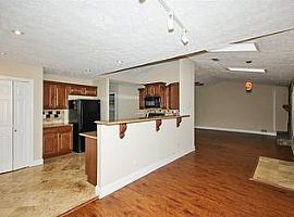 2034 S Cove Trl in Marietta, GA (Photo 4 of 10)