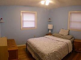 590 Harris Ct Sw in Marietta, GA (Photo 7 of 12)