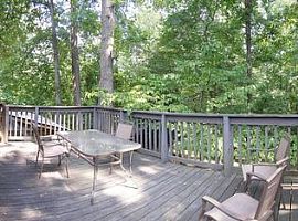 590 Harris Ct Sw in Marietta, GA (Photo 9 of 12)