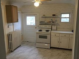 79 Washington St # 2 in Poughkeepsie, NY (Photo 6 of 10)