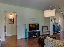  405 Lawrence St, Old Hickory, Tn 37138 3 Beds 1 Bath 1,293 Sqf in Old Hickory, TN (Photo 3 of 5)