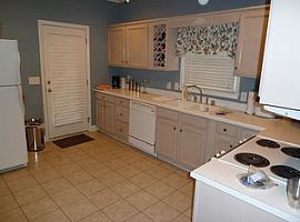 133 Paradise Lake Rd, Hoover, Al 35244 in Hoover, AL (Photo 4 of 12)