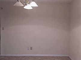 2211 Surrey Ct Se in Marietta, GA (Photo 10 of 12)