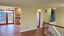 Single Family Home - Completely Renovated in Abingdon, MD (Photo 8 of 8)
