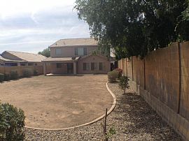 4 Bed, 2.5 Bath, 2675 Sqft, $900 in Avondale, AZ (Photo 12 of 12)
