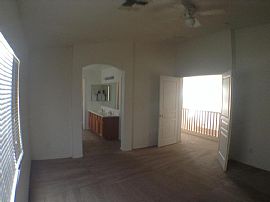 4 Bed, 2.5 Bath, 2675 Sqft, $900 in Avondale, AZ (Photo 5 of 12)