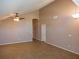 Single Family Home For Rent Only in Peoria, AZ (Photo 4 of 9)