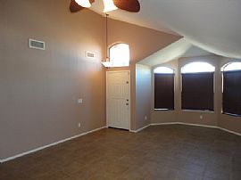Single Family Home For Rent Only in Peoria, AZ (Photo 5 of 9)