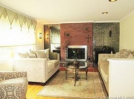 149 Jennifer Rd, Hamden, Ct 06514 in Hamden, CT (Photo 7 of 9)