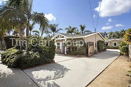 3 Beds 2 Baths Home in Costa Mesa, CA