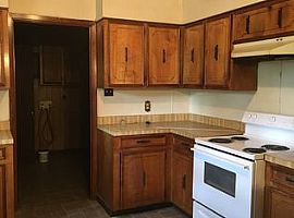 4804 Highway 121, Leesville, La 71446 2 Beds 2.5 Baths -- Sqft in Leesville, LA (Photo 4 of 7)