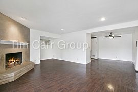 2 Beds 1 Bath Home in Newport Beach, CA (Photo 1 of 2)