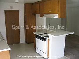 1 Beds 1 Baths Home in Long Beach, CA (Photo 2 of 2)