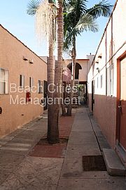 2 Beds 1 Bath Home in Long Beach, CA (Photo 2 of 2)