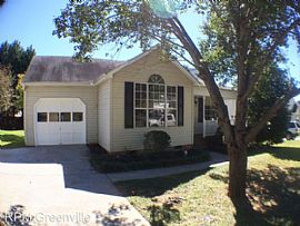 212 Oak Valley Dr, Simpsonville, Sc 29681 3 Beds 2 Baths 1,250  in Simpsonville, SC