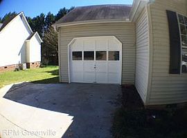 212 Oak Valley Dr, Simpsonville, Sc 29681 3 Beds 2 Baths 1,250  in Simpsonville, SC (Photo 2 of 10)