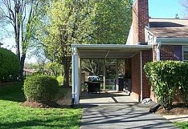 6533 Chesterfield Ave, Mc Lean, Va 22101 3 Beds 2 Baths 1,935 S in Mc Lean, VA (Photo 3 of 7)