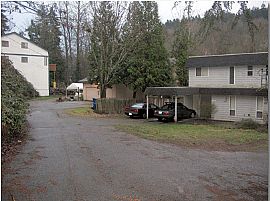 Eastgate Duplex - Big Backyard in Bellevue, WA (Photo 2 of 2)