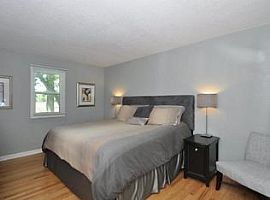  7639 N Seneca Rd, Fox Point, Wi 53217 3 Beds 2 Baths 1,934 Sqf in Fox Point, WI (Photo 4 of 6)