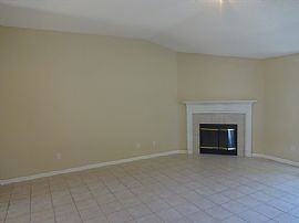 Single Family Home in Jacksonville, FL (Photo 2 of 5)