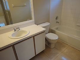 Single Family Home in Plant City, FL (Photo 5 of 5)