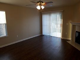 Single Family Home in Middleburg, FL (Photo 2 of 4)