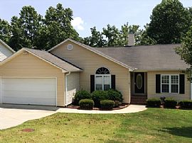 Single Family Home in Simpsonville, SC