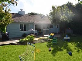  239 Oakhurst Pl, Menlo Park, Ca 94025 3 Beds 1 Bath 1,200 Sqft in Menlo Park, CA (Photo 9 of 9)