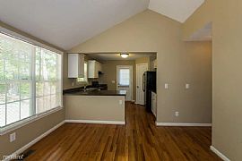 3 Beds 2 Baths 1,246 Sq Ft 125 Saint Andrews Place Dr Columbia, in Columbia, SC (Photo 2 of 6)