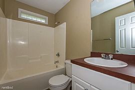 3 Beds 2 Baths 1,246 Sq Ft 125 Saint Andrews Place Dr Columbia, in Columbia, SC (Photo 6 of 6)
