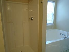 Single Family Home For Rent in McDonough, GA (Photo 4 of 6)