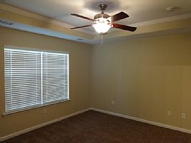 Single Family Home For Rent in Savannah, GA (Photo 4 of 7)