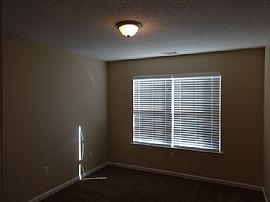 Single Family Home For Rent in Savannah, GA (Photo 6 of 7)