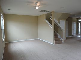 Single Family Home For Rent in San Antonio, TX (Photo 3 of 8)