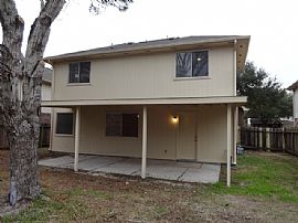 Single Family Home For Rent in Houston, TX (Photo 8 of 8)